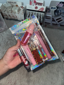 Pookie girl bundle | flormor lippencil | rhode lipgloss | chocolate gloss | hudamoji glass gloss | sheglam inspire tube gloss | kiko inspire gloss | hudamoji fruit lipoil ( free gift )