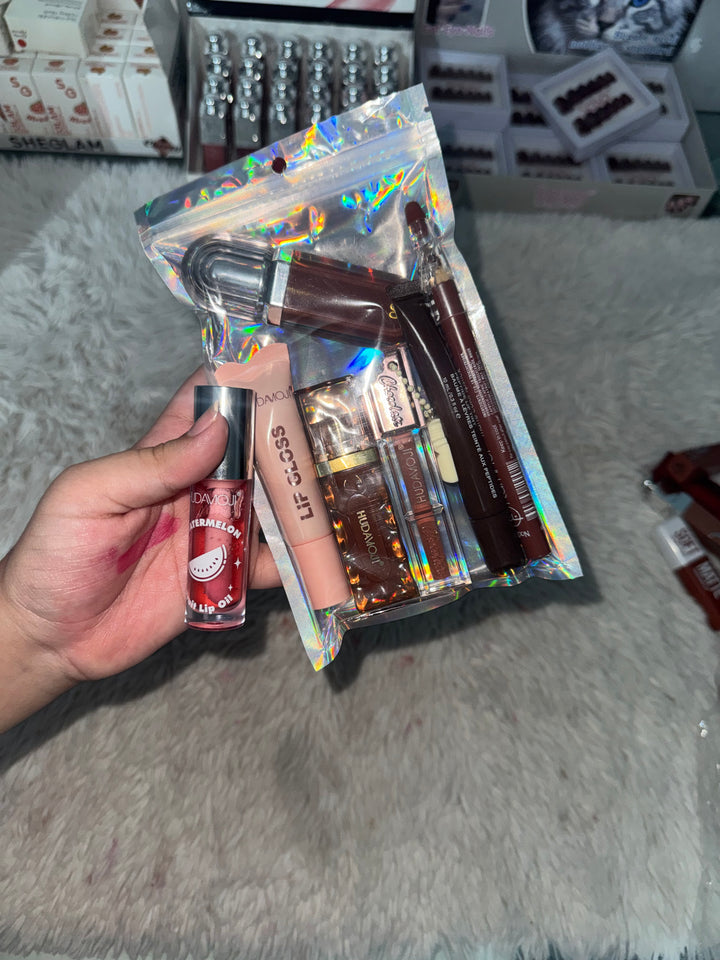 Brown boss bundle | flormor lip-pencil | rhode gloss | chocolate gloss | hudamoji gloss | sheglam inspire tube gloss | kiko inspire gloss | hudamoji fruit 🍇 lipoil