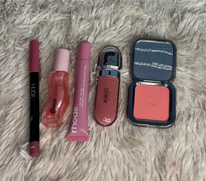 Pretty pink bundle | lip pencil | Gissou lip oil | rhode liptint | kiko milano lipgloss | kiko milano powder blush