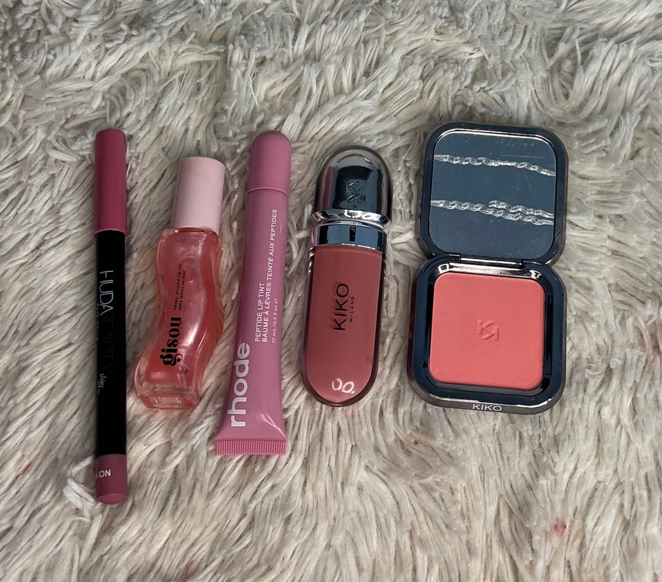 Pretty pink bundle | lip pencil | Gissou lip oil | rhode liptint | kiko milano lipgloss | kiko milano powder blush
